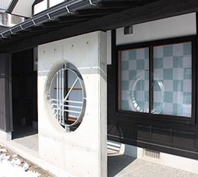 ホンボ建設 AZUMAの家 玄関